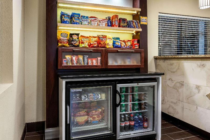 酒店 La Quinta Inn By Wyndham Sandusky Near Cedar Point