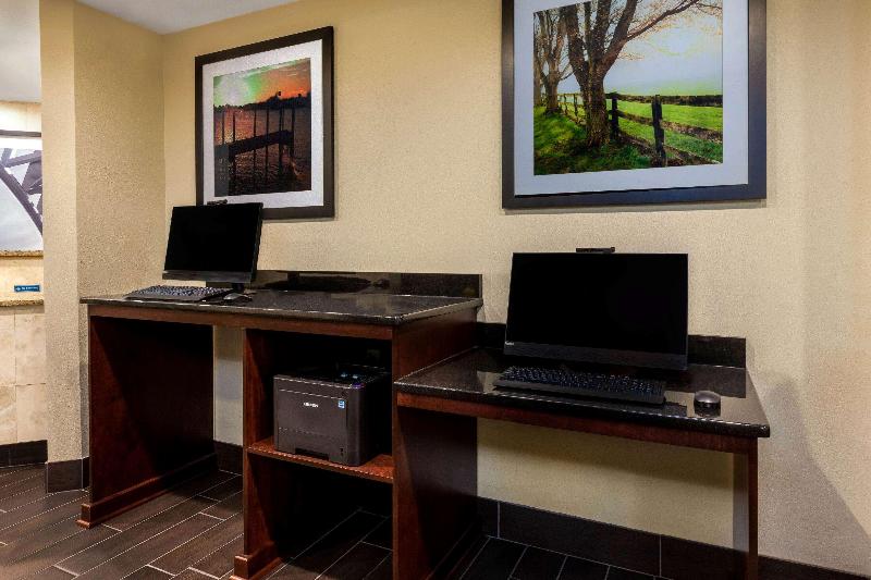 酒店 La Quinta Inn By Wyndham Sandusky Near Cedar Point