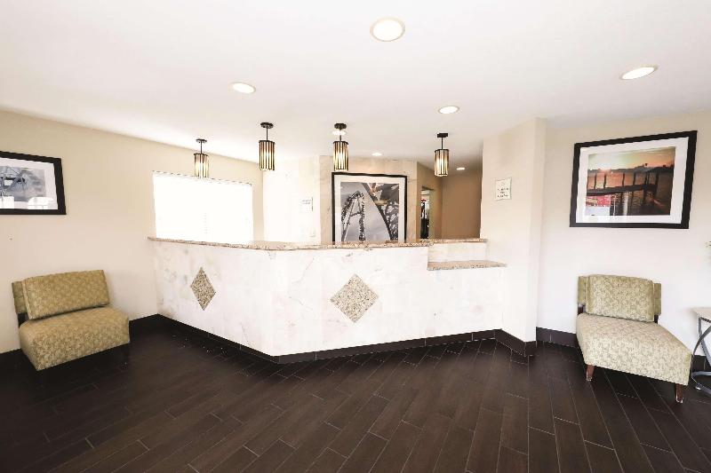 酒店 La Quinta Inn By Wyndham Sandusky Near Cedar Point