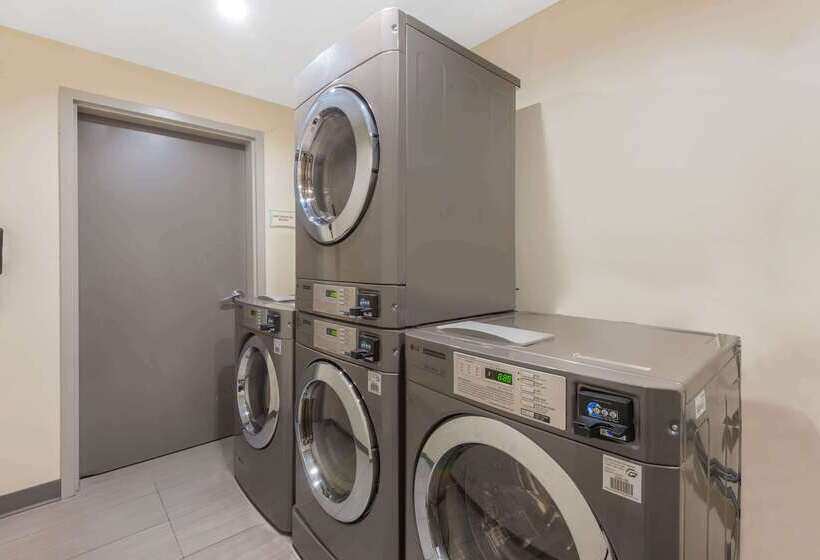 호텔 La Quinta By Wyndham Aberdeen Apg