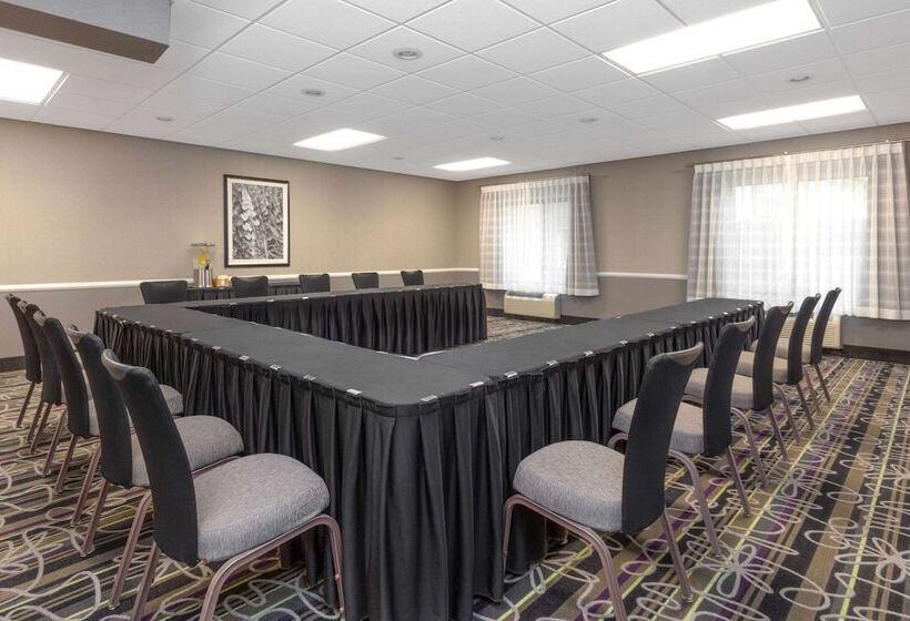 فندق La Quinta By Wyndham Clifton/rutherford