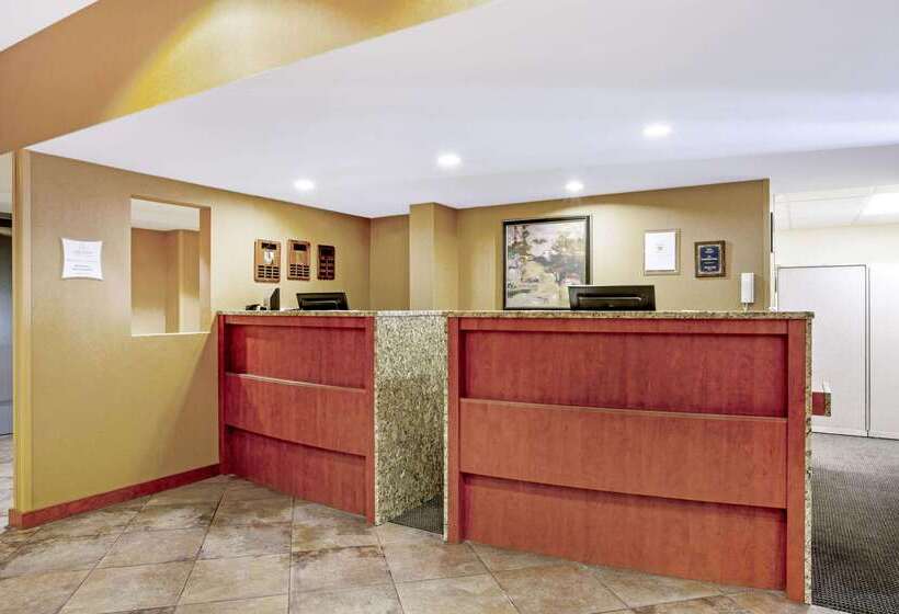 هتل Hampton Inn Manchester Downtown