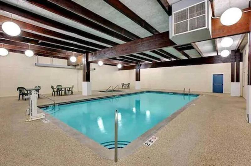 فندق Norwood Inn And Suites Worthington