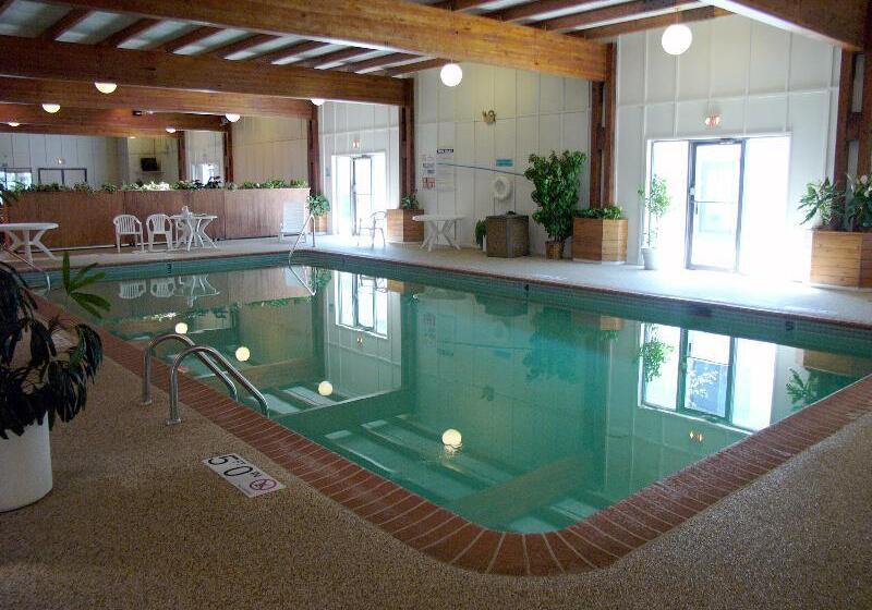 בית מלון כפרי Norwood Inn And Suites Worthington