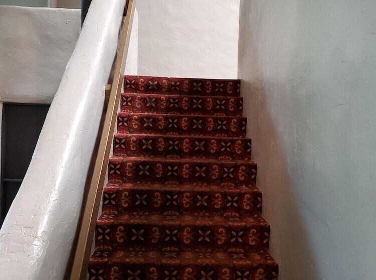 فندق Pine Lake Resort And Banquets