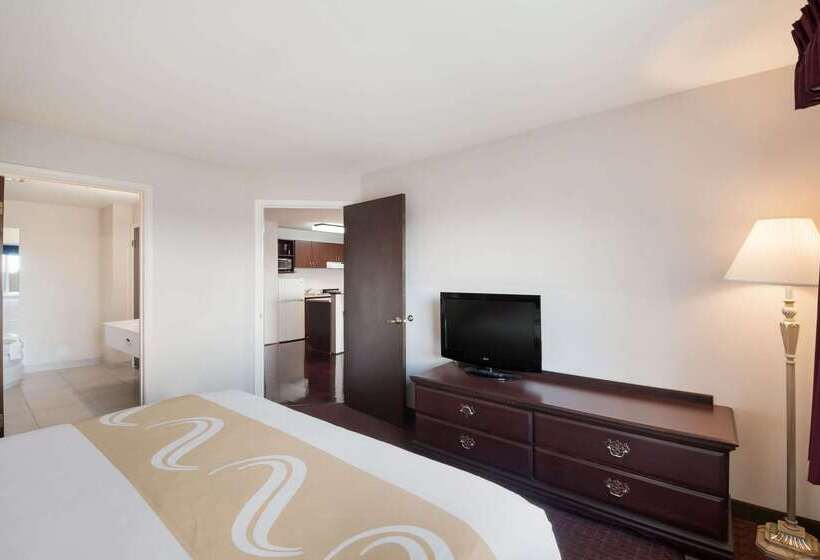 فندق Quality Inn Grand Suites Bellingham