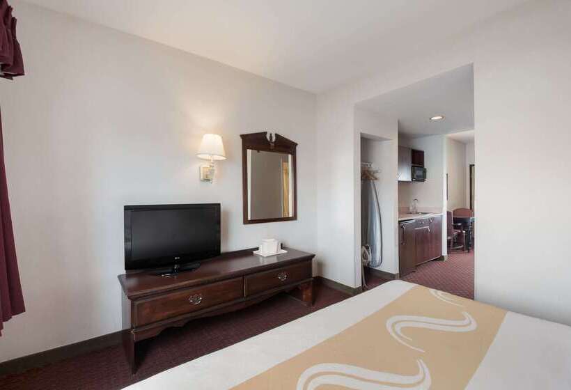 فندق Quality Inn Grand Suites Bellingham