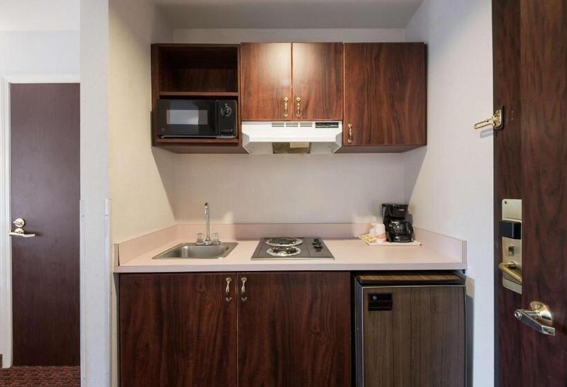 فندق Quality Inn Grand Suites Bellingham