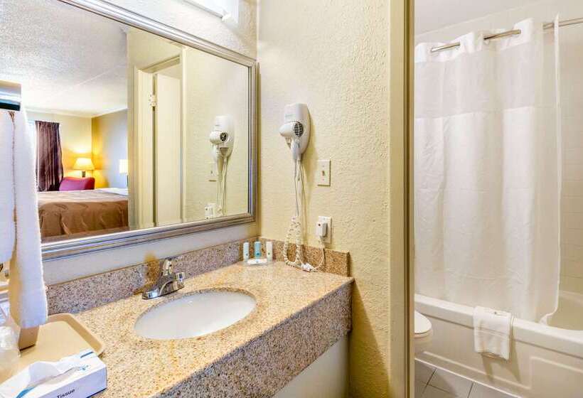 فندق Quality Inn