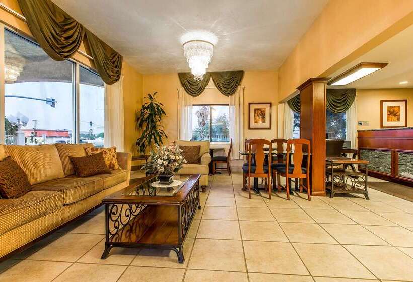 فندق Quality Inn Near China Lake Naval Station