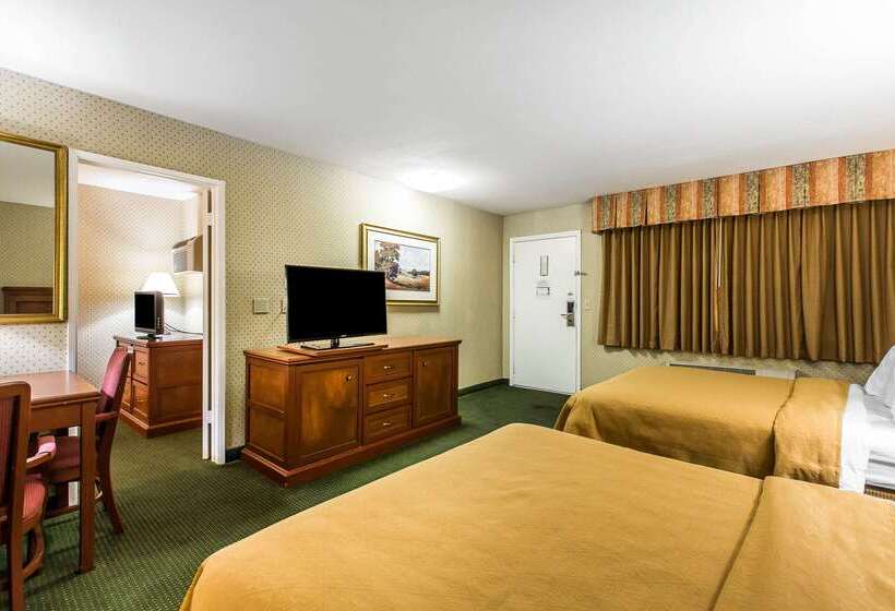 فندق Quality Inn Near China Lake Naval Station