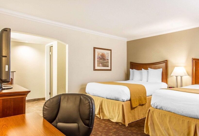 Отель Quality Inn Sacramento Convention Center