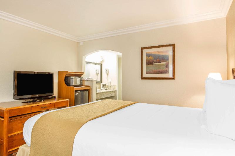 فندق Quality Inn Sacramento Convention Center