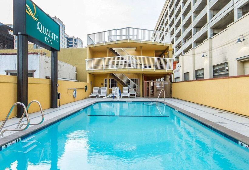 Отель Quality Inn Sacramento Convention Center