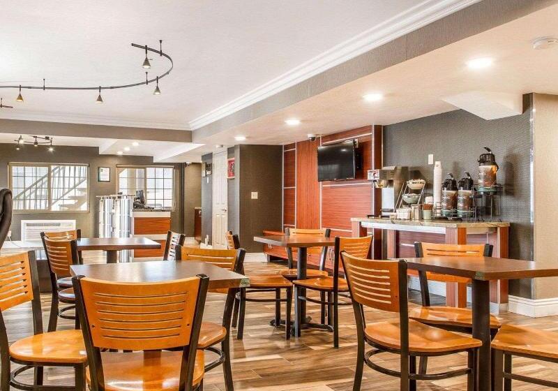 Отель Quality Inn Sacramento Convention Center