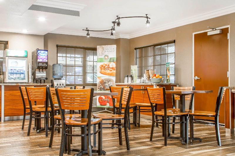 Отель Quality Inn Sacramento Convention Center