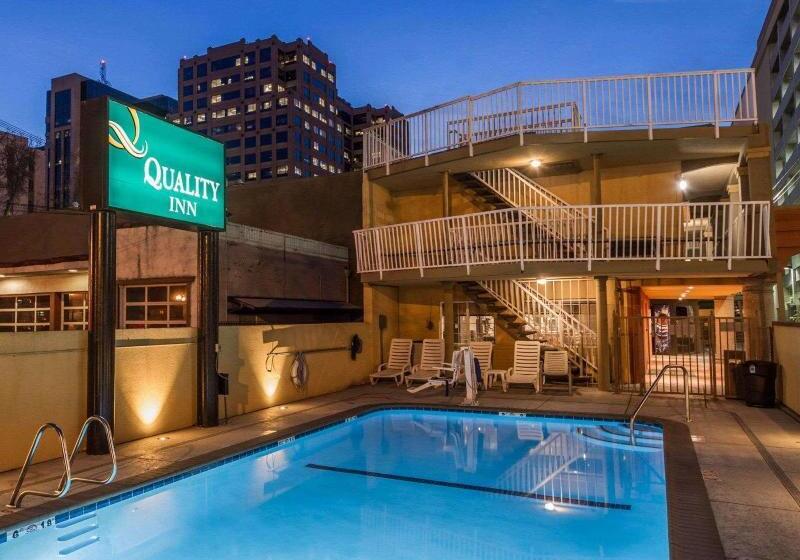Отель Quality Inn Sacramento Convention Center