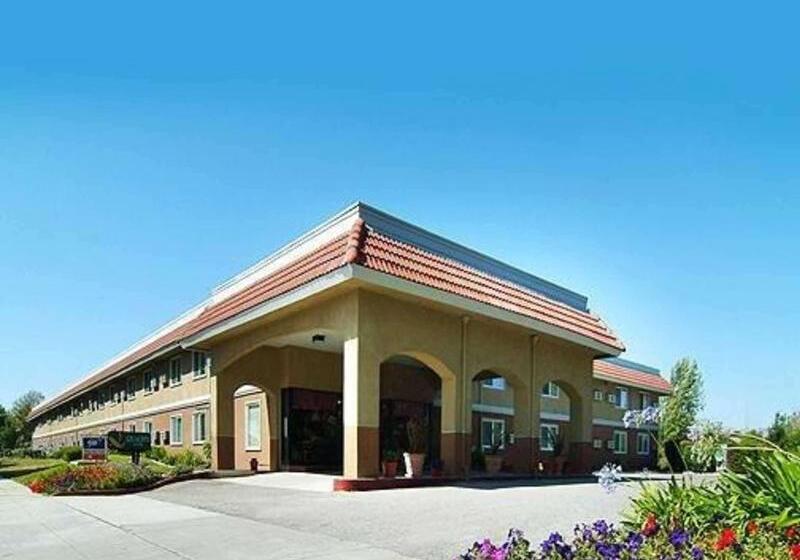 בית מלון כפרי Quality Inn Santa Clara Convention Center