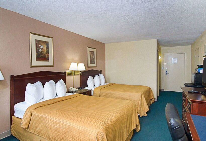 호텔 Quality Inn Shenandoah Valley