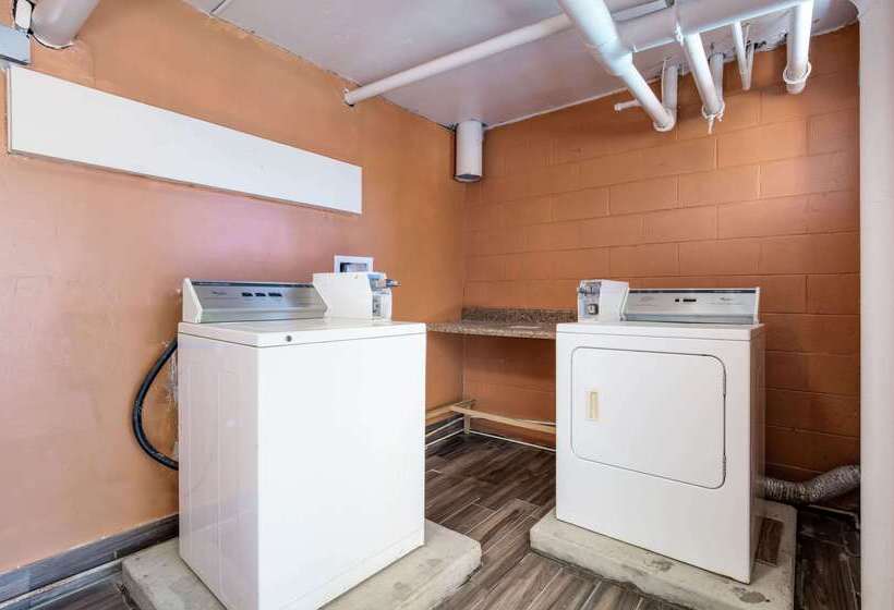 فندق Quality Inn