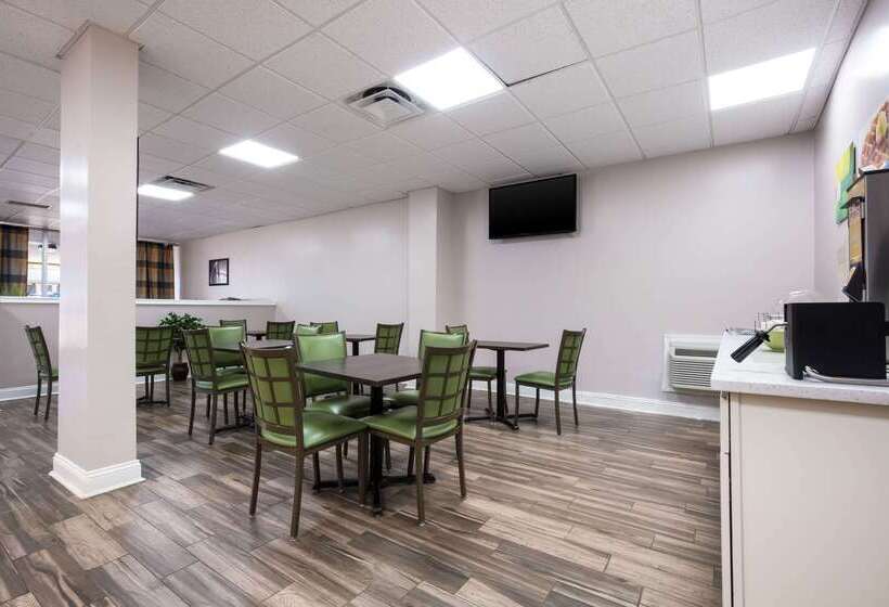 فندق Quality Inn