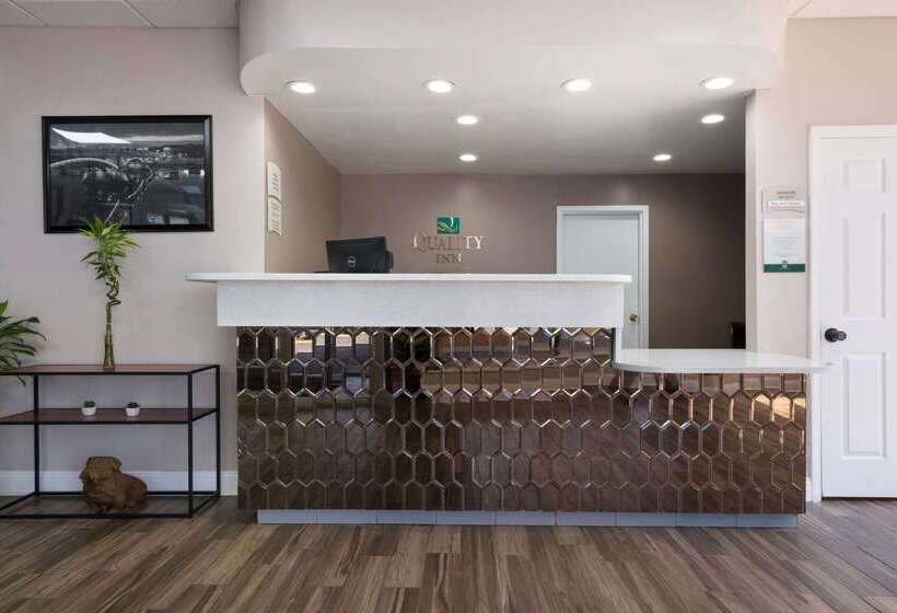 فندق Quality Inn
