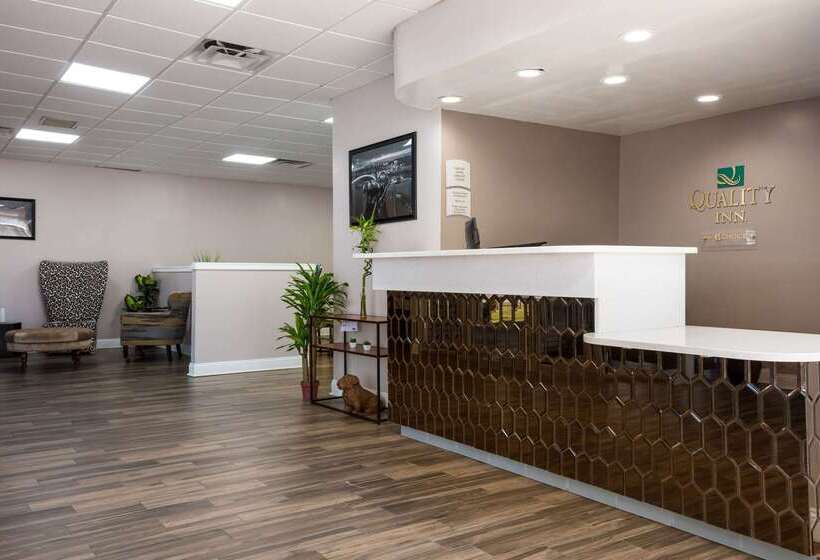 فندق Quality Inn