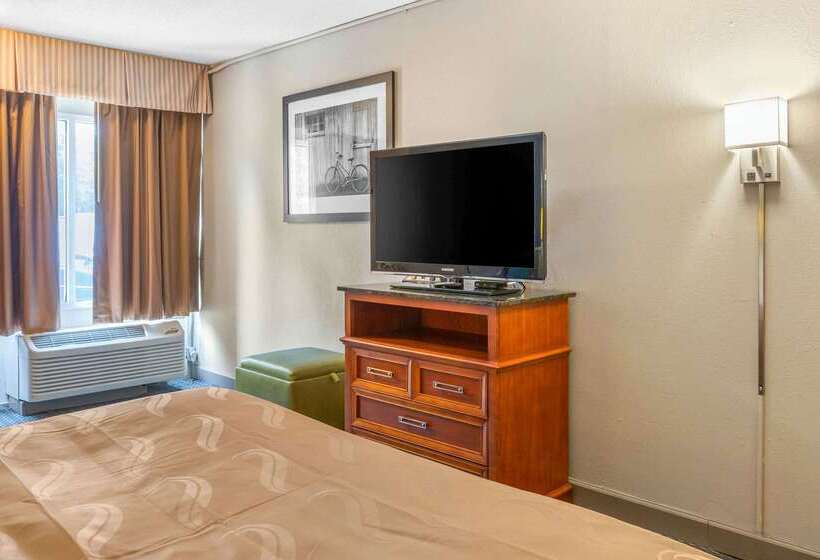 هتل Quality Inn & Suites Apexholly Springs