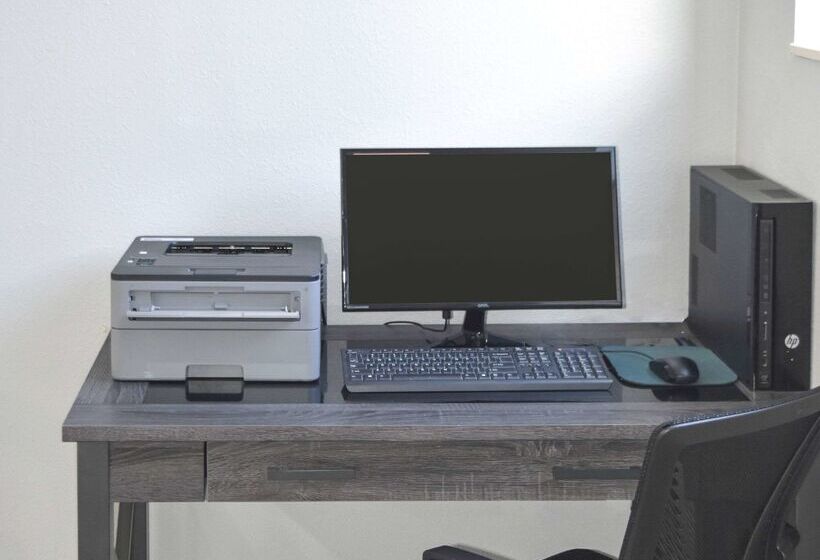 فندق Quality Inn & Suites Brooks Louisville South