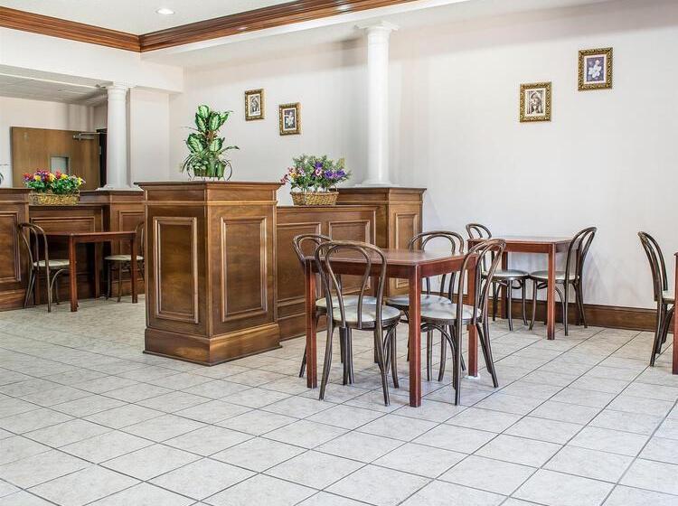 فندق Quality Inn & Suites Brooks Louisville South