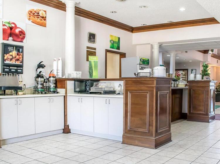 فندق Quality Inn & Suites Brooks Louisville South