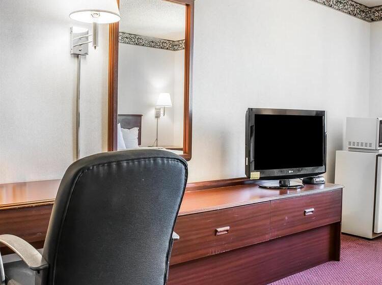 فندق Quality Inn & Suites Brooks Louisville South