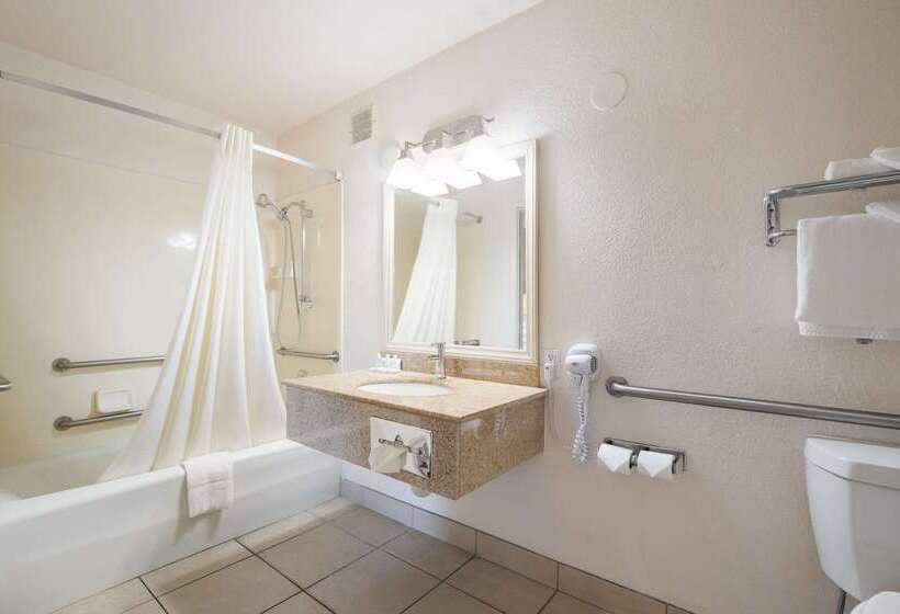 هتل Quality Inn & Suites Lake Havasu City