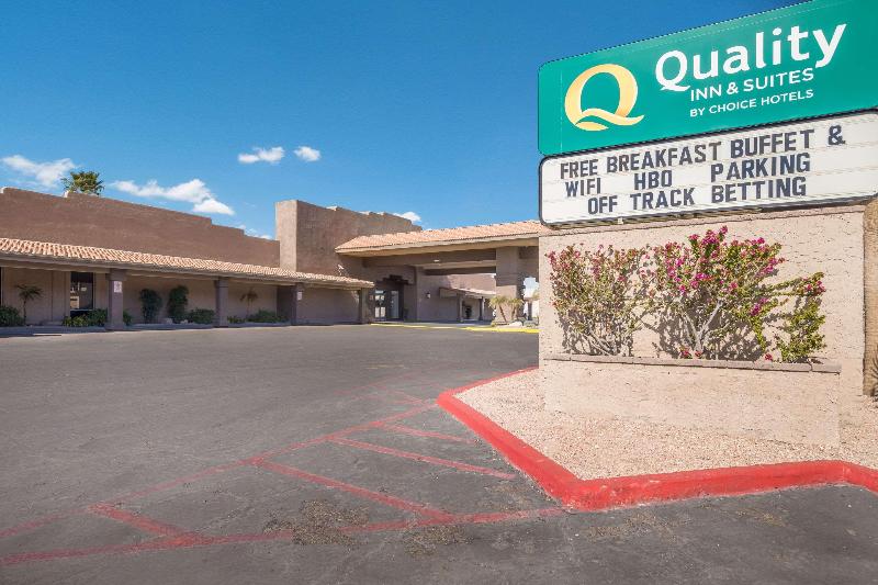 هتل Quality Inn & Suites Lake Havasu City