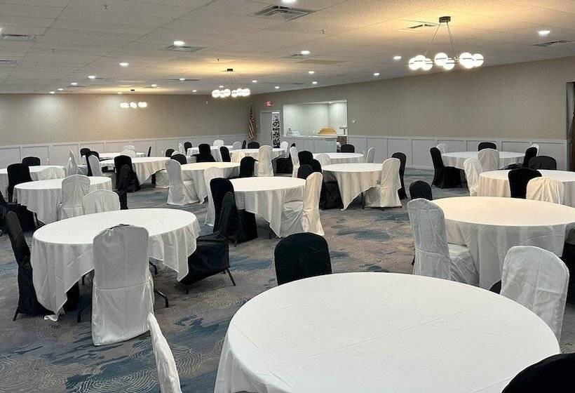 هتل Quality Inn & Suites Lake Havasu City