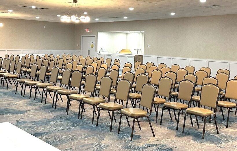 هتل Quality Inn & Suites Lake Havasu City