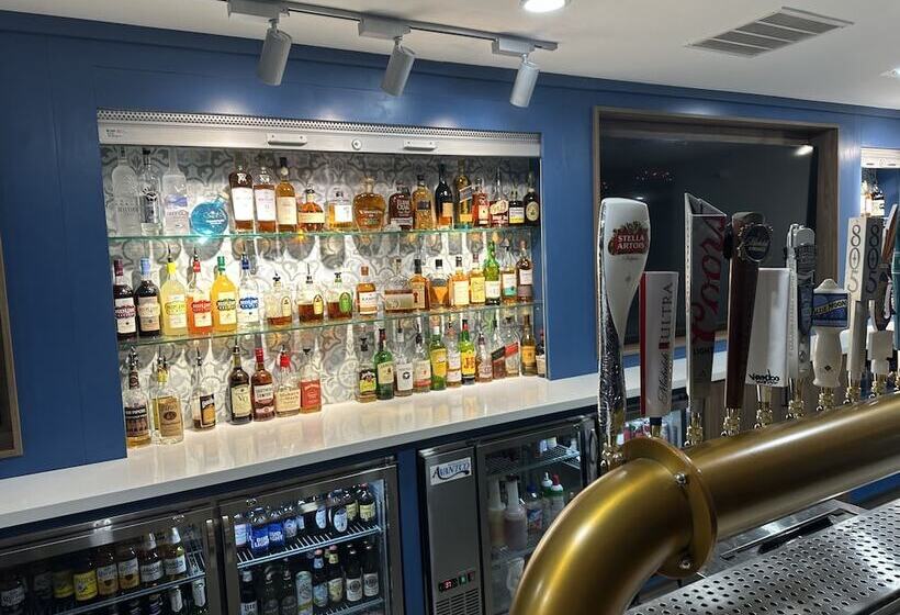 هتل Quality Inn & Suites Lake Havasu City