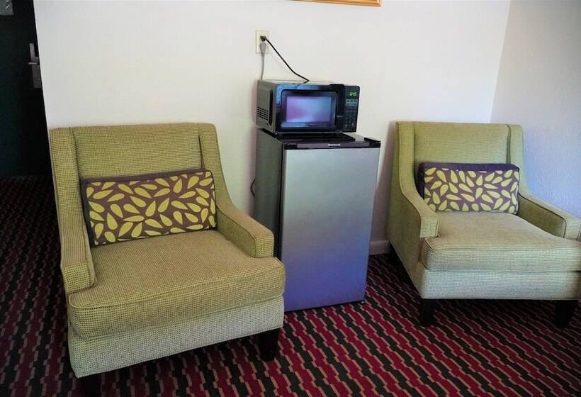 فندق Quality Quarters Inn