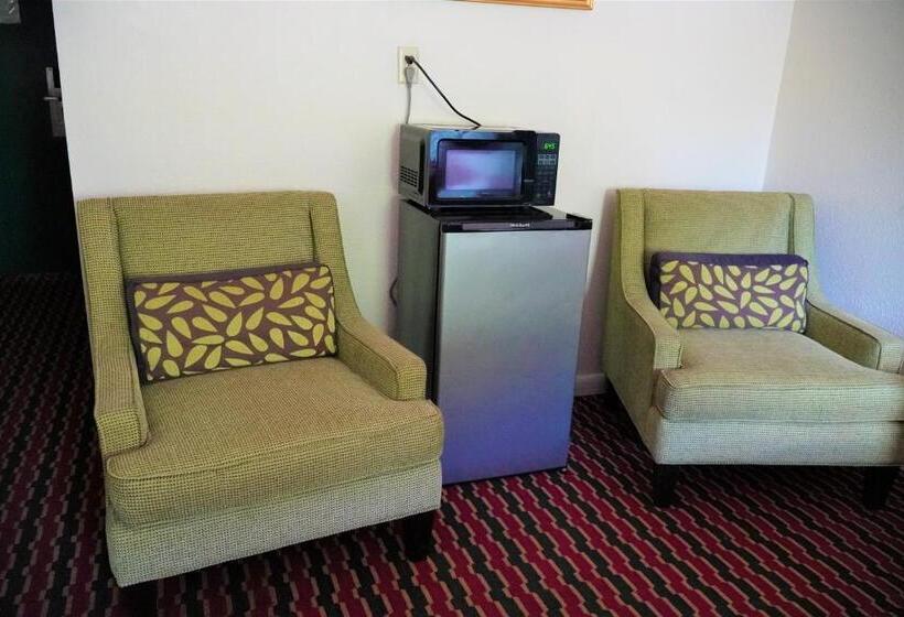 فندق Quality Quarters Inn