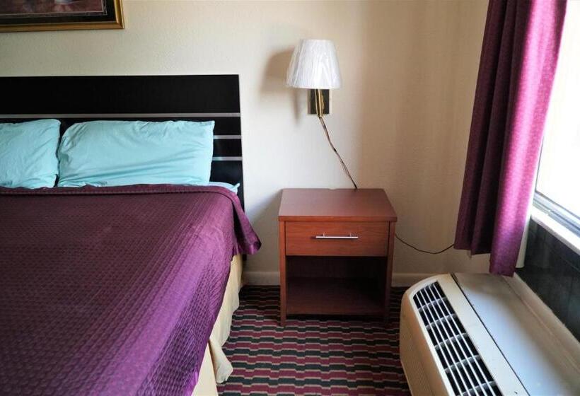 فندق Quality Quarters Inn