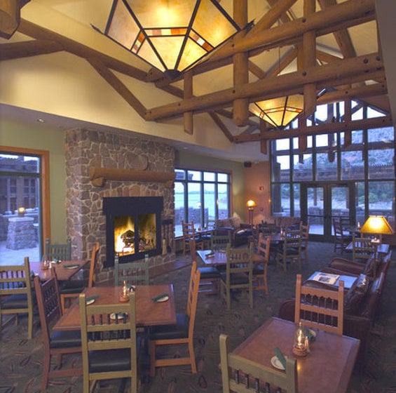 Hotel Quartz Mountain Lodge