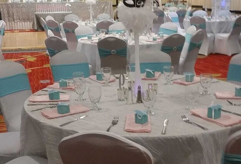 Отель Doubletree By Hilton New York Jfk Airport