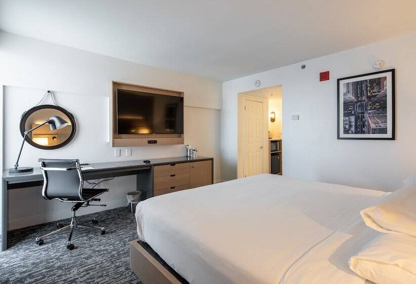 Отель Doubletree By Hilton New York Jfk Airport