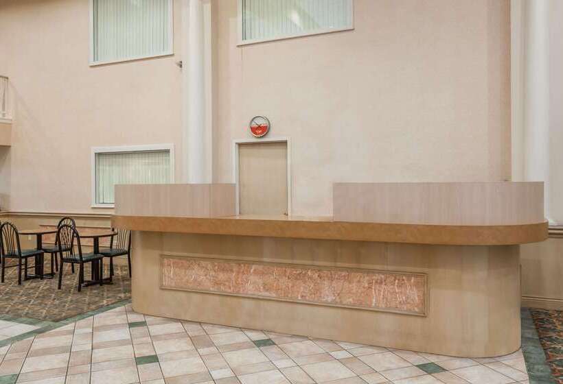 Ramada By Wyndham Hammond Hotel & Conference Center