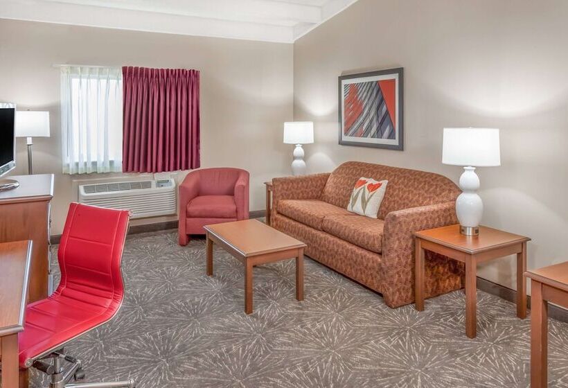 Ramada By Wyndham Hammond Hotel & Conference Center