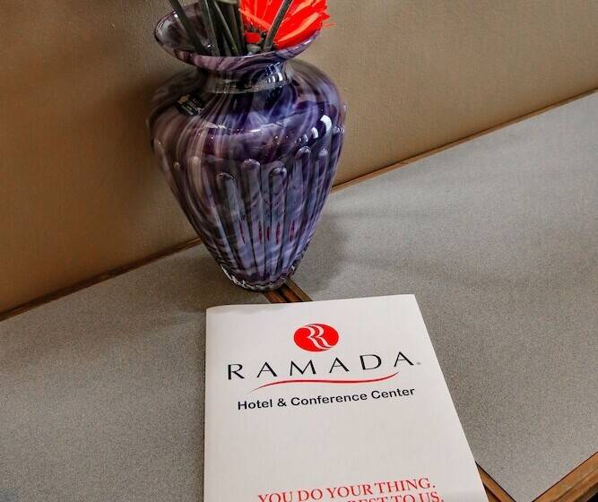 Ramada Hotel & Conference Center By Wyndham Lewiston