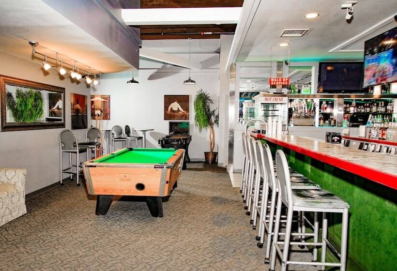 Ramada Hotel & Conference Center By Wyndham Lewiston