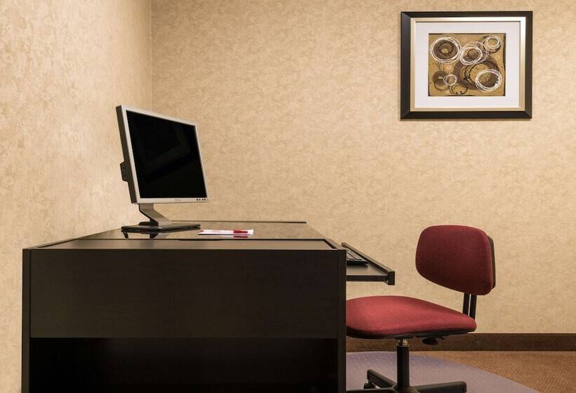 Ramada By Wyndham Paintsville Hotel & Conference Center