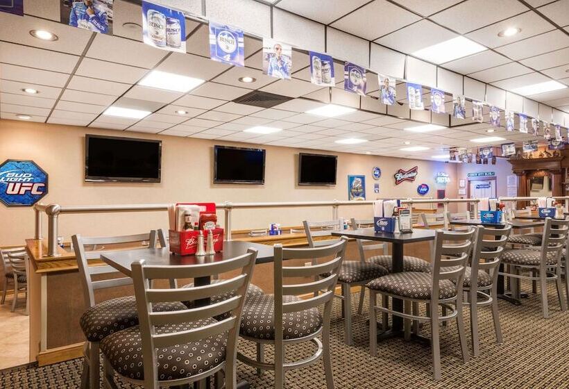 Ramada By Wyndham Paintsville Hotel & Conference Center