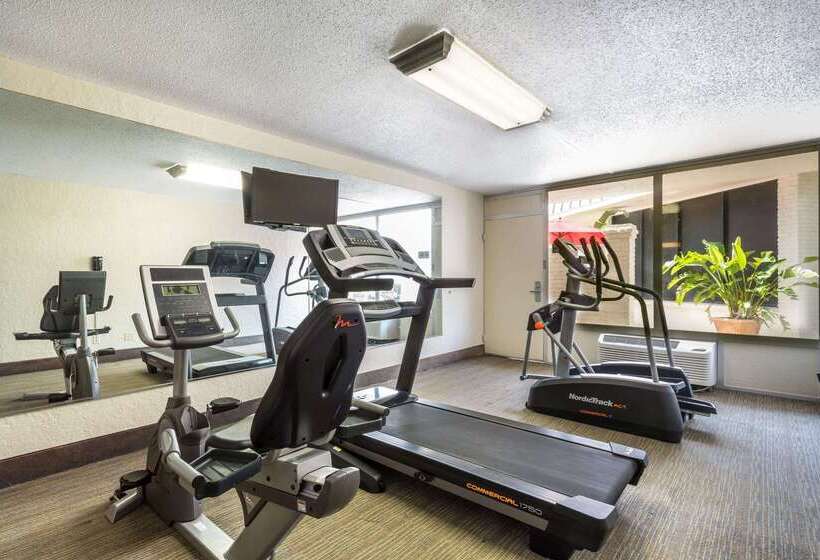 فندق Ramada By Wyndham Houma